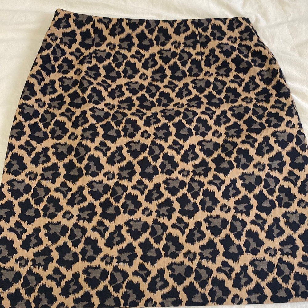 Women’s Knee Length Skirt Leopard Print